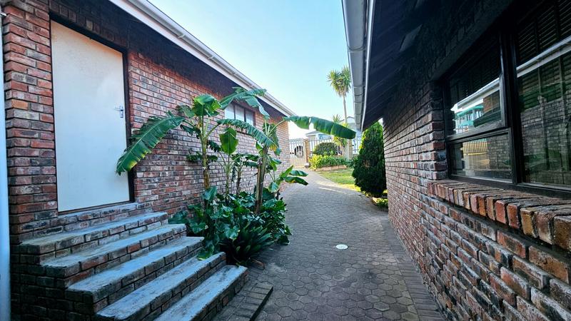 3 Bedroom Property for Sale in Dana Bay Western Cape